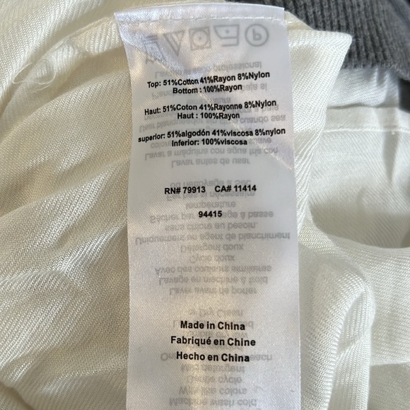 Motherhood Maternity 👶🏻 Gray and White Women's Layered Top - Picture 3 of 6